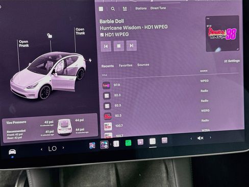 Used 2021 Tesla Model Y Performance AWD/4WD image 19