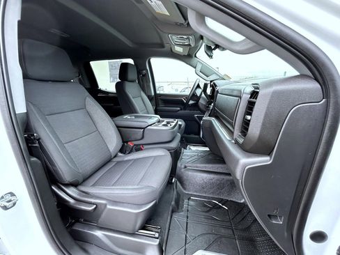 Certified 2023 Chevrolet Silverado 1500 LT AWD/4WD image 16