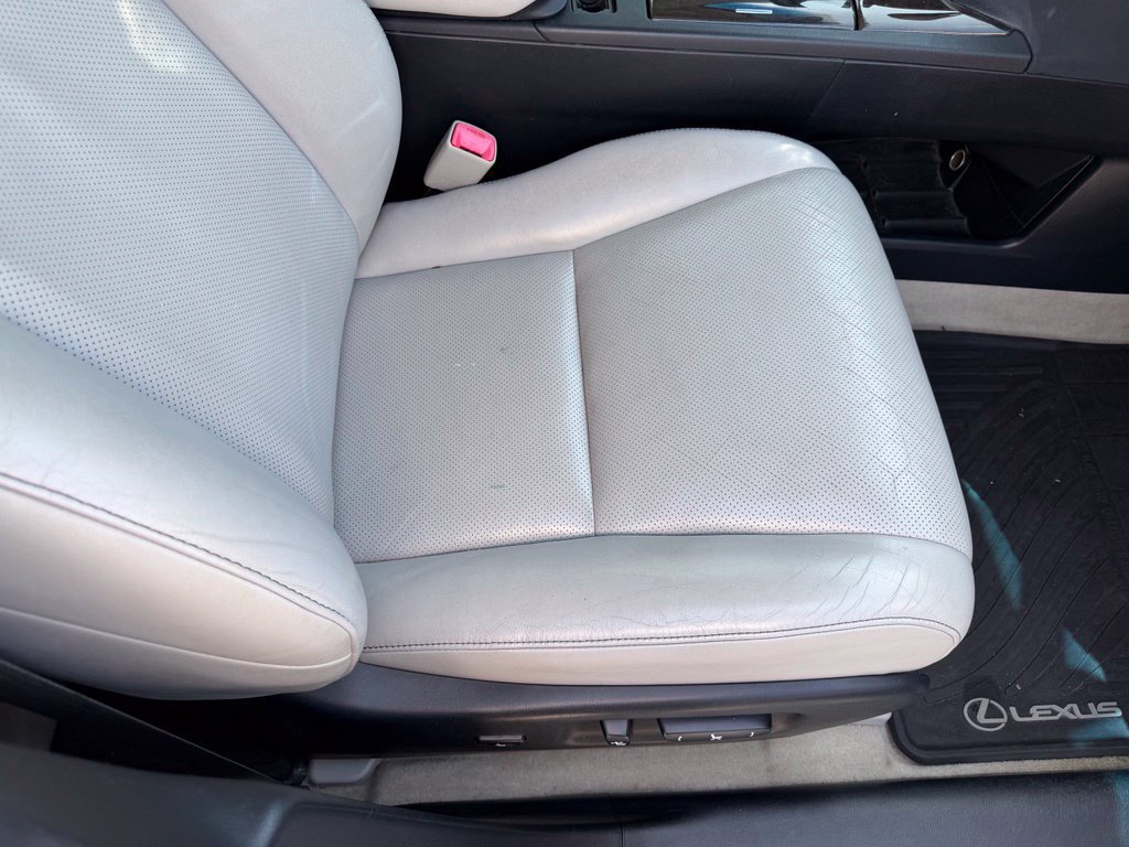 Used 2013 Lexus RX 450h AWD w/ Navigation Pkg image 16