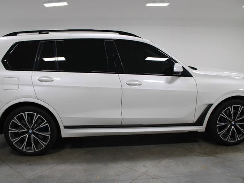 Used 2021 BMW X7 M50i w/ Executive Package AWD/4WD image 11