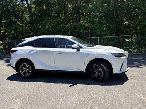 Used 2023 Lexus RX 350h w/ Accessory Package (2T) AWD/4WD image 1