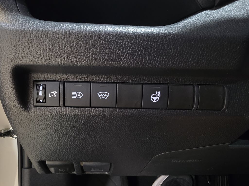 Used 2025 Toyota RAV4 XLE w/ Weather Package AWD/4WD image 21