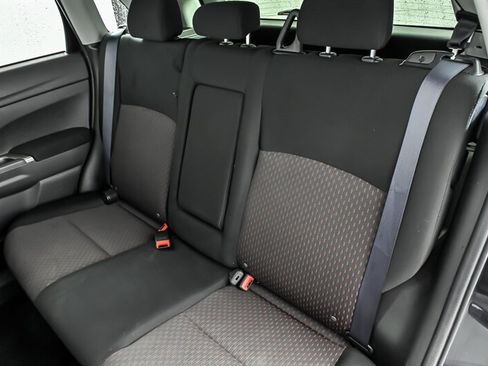 Used 2018 Mitsubishi Outlander Sport ES FWD image 17