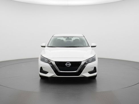 Used 2025 Nissan Sentra SV image 2