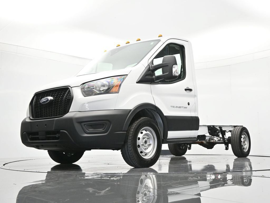 New 2025 Ford Transit 250 w/ Upfitter Package RWD image 31