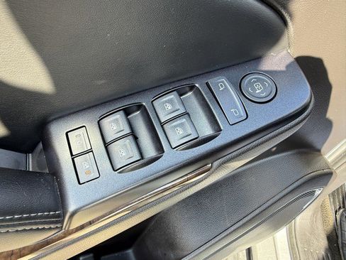 Used 2016 Chevrolet Tahoe LS image 18