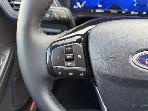 Used 2022 Ford Escape SEL w/ Technology Package image 22