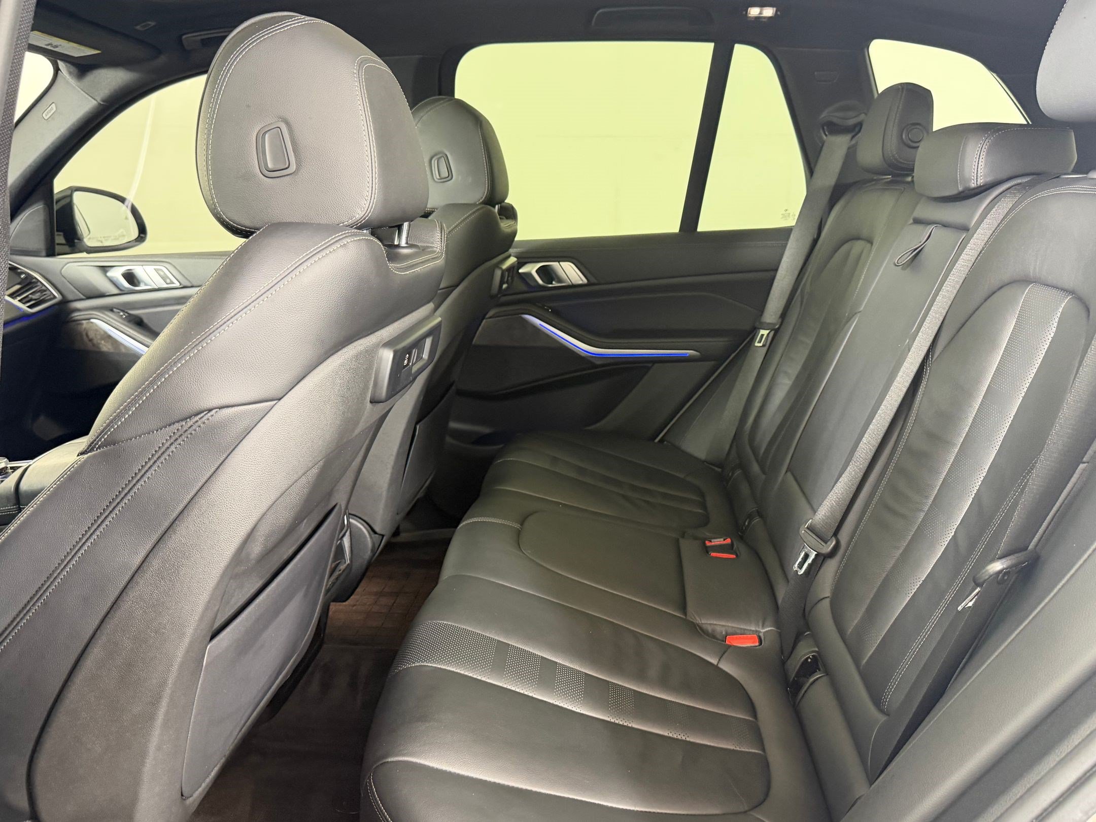 Used 2020 BMW X5 xDrive40i w/ Premium Package AWD/4WD image 23