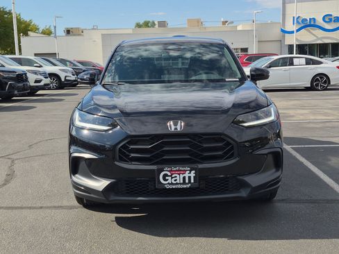 Used 2024 Honda HR-V Sport image 11