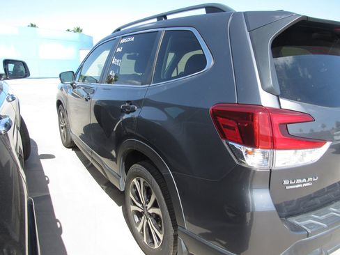 Used 2020 Subaru Forester Limited AWD/4WD image 4