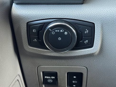 Used 2020 Ford F150 XLT w/ Equipment Group 302A Luxury AWD/4WD image 29