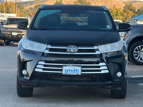 Used 2019 Toyota Highlander XLE AWD/4WD image 10