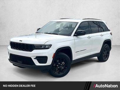 Used 2024 Jeep Grand Cherokee Altitude