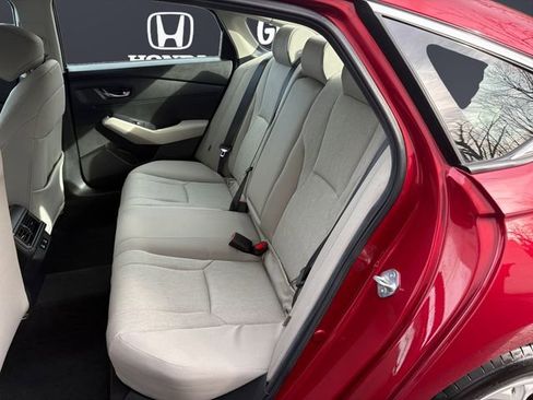 Certified 2025 Honda Accord LX image 13