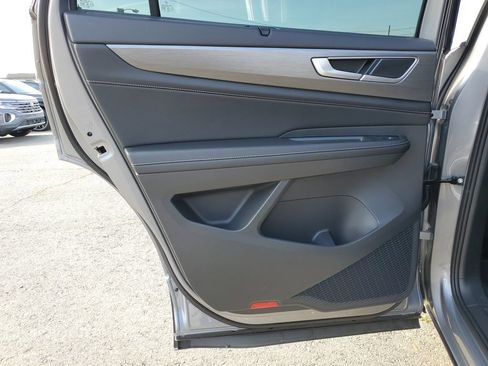 New 2026 Volkswagen Atlas Cross Sport SE image 15