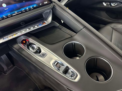 New 2026 Chevrolet Corvette Stingray Premium Cpe w/ Battery Protection Package image 17