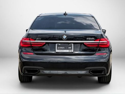 Used 2019 BMW 750i xDrive w/ M Sport Package AWD/4WD image 7