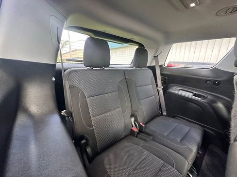 Used 2021 GMC Acadia SLE w/ LPO, Floor Liner Package image 9