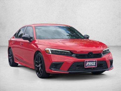 Used 2023 Honda Civic Sport image 3