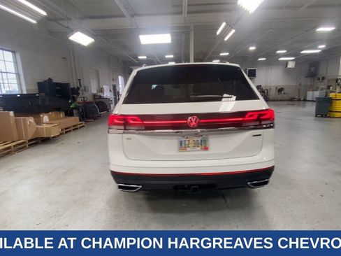 Used 2024 Volkswagen Atlas SE image 9