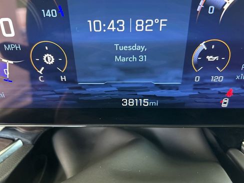 Used 2025 Chevrolet Suburban LS image 56