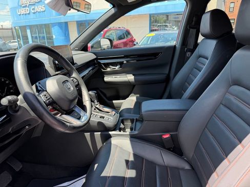 Used 2024 Honda CR-V Sport Touring image 9