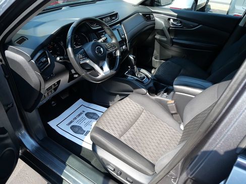 Used 2018 Nissan Rogue SV AWD/4WD image 9