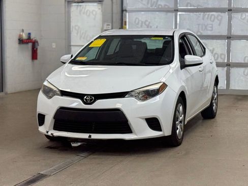 Used 2014 Toyota Corolla LE image 3