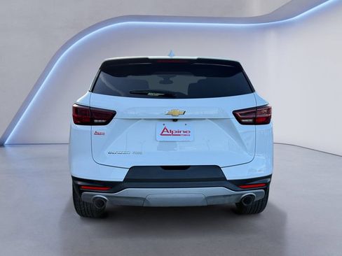 Used 2025 Chevrolet Blazer LT image 4