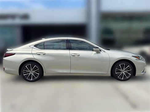 Certified 2025 Lexus ES 300h w/ Premium Package FWD image 11