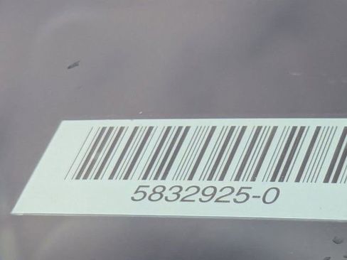 Used 2025 Ford Escape ST-Line image 34