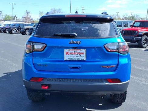Used 2025 Jeep Compass Trailhawk w/ Trailhawk Elite Group AWD/4WD image 7
