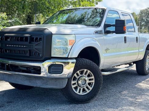 Used 2012 Ford F250 XLT AWD/4WD image 2