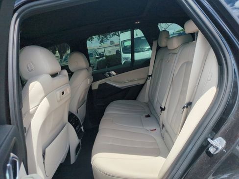 Used 2022 BMW X5 sDrive40i RWD image 16