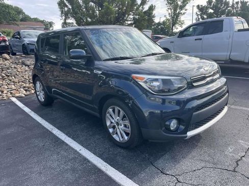 Used 2017 Kia Soul + FWD image 1