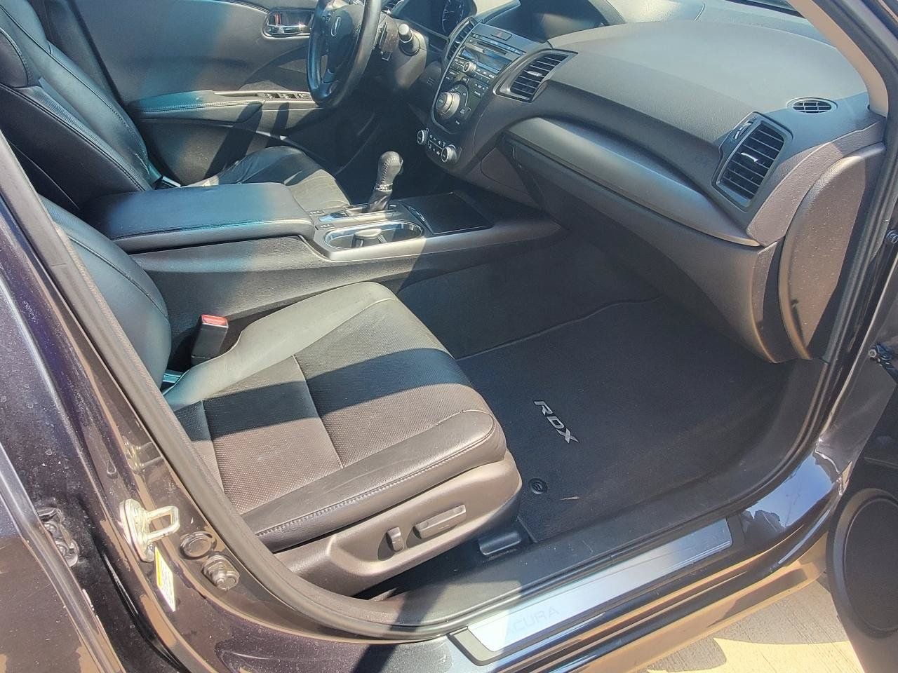 Used 2015 Acura RDX w/ Technology Package FWD image 5