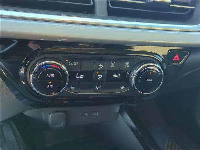 Used 2024 Chevrolet Trax LT w/ LT Convenience Package FWD image 18