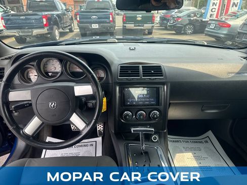 Used 2009 Dodge Challenger R/T RWD image 12