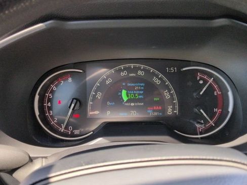 Used 2025 Toyota RAV4 XLE AWD/4WD image 10