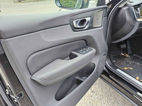 New 2026 Volvo XC60 B5 Ultra w/ Protection Package Premier image 18