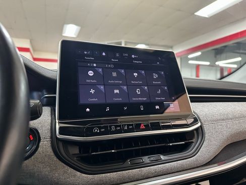 Certified 2022 Jeep Compass Latitude w/ Sun and Sound Group image 26