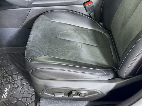 Used 2023 Jeep Grand Cherokee Altitude image 18