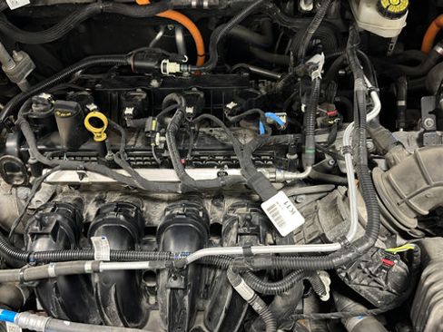 Used 2022 Ford Escape Titanium AWD/4WD image 28
