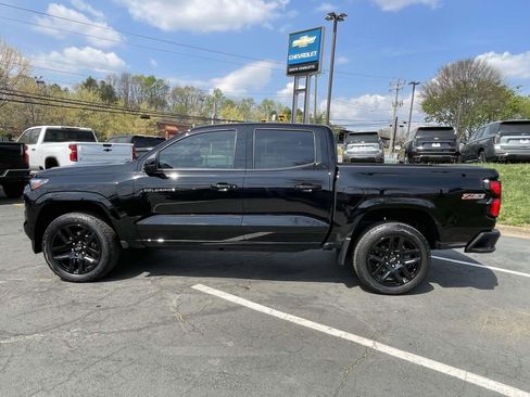 Used 2025 Chevrolet Colorado Z71 w/ Technology Package image 8