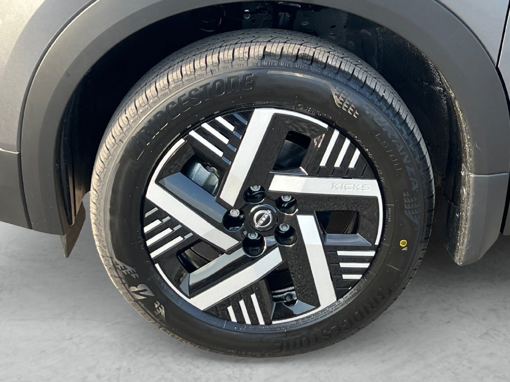 New 2027 Nissan Kicks SV FWD image 24