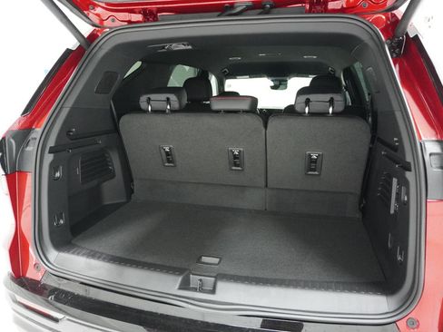 New 2026 Chevrolet Traverse RS image 9