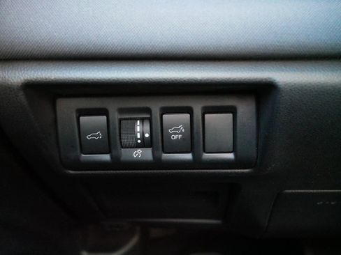 Used 2022 Subaru Outback Premium image 27