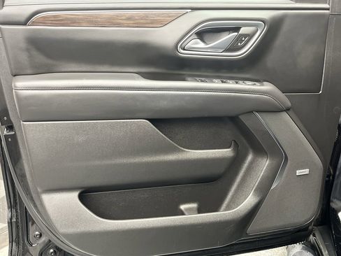 Certified 2022 Chevrolet Tahoe Z71 w/ Luxury Package image 8