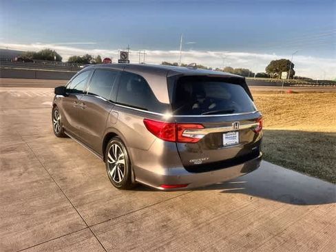 Certified 2019 Honda Odyssey Elite image 5