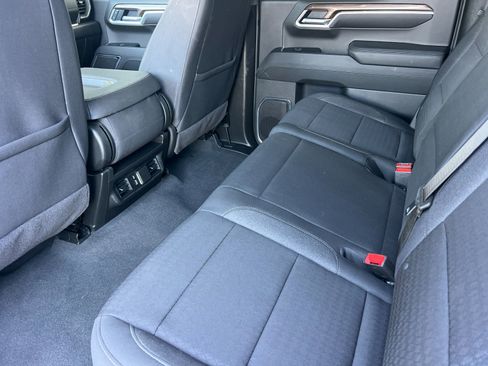 Used 2025 Chevrolet Silverado 1500 LT AWD/4WD image 12